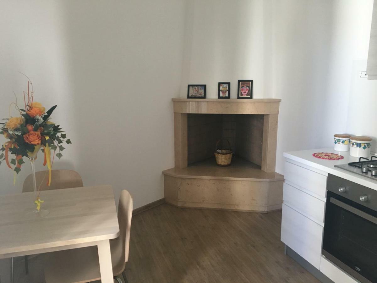 אוסטוני Appartamento Stella מראה חיצוני תמונה